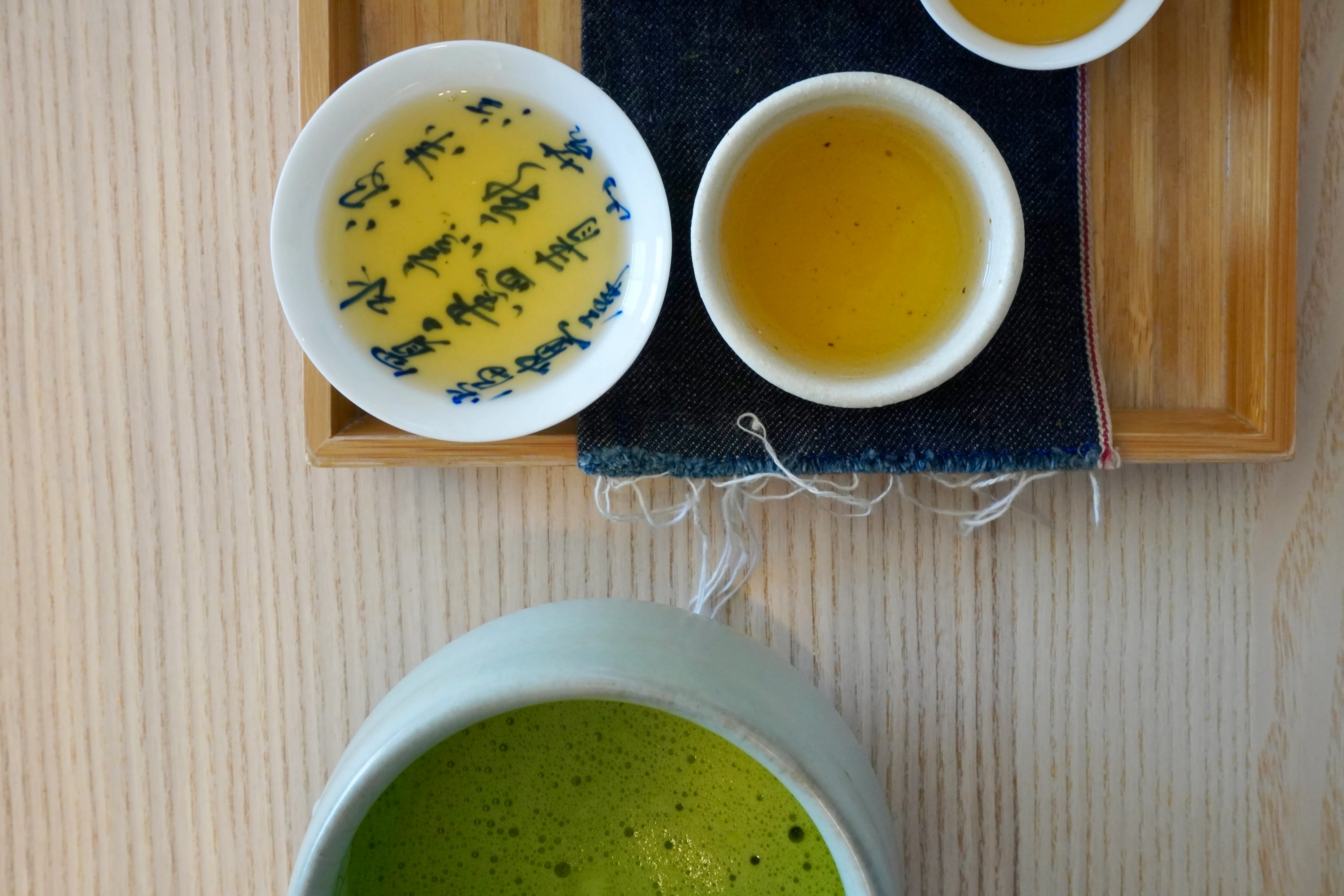 the tea table with megumi tanaka